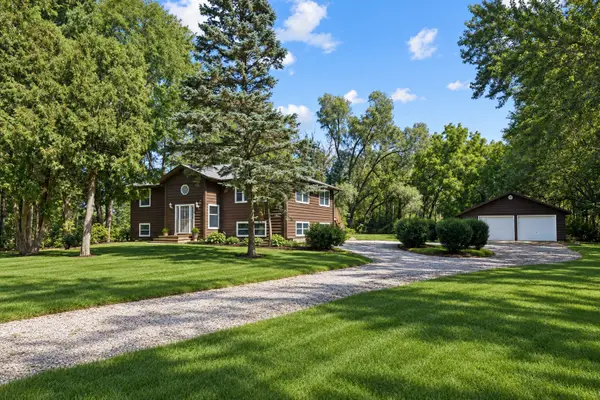 4512 S Ridgeway Road, Ringwood, IL 60072