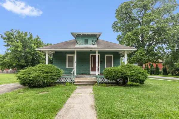 604 N Prairie Street, Batavia, IL 60510