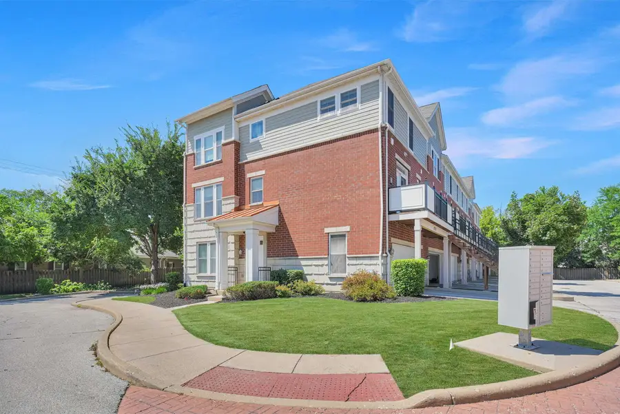 2112 S Crambourne Way #6-6, Arlington Heights, IL 60005 - #2
