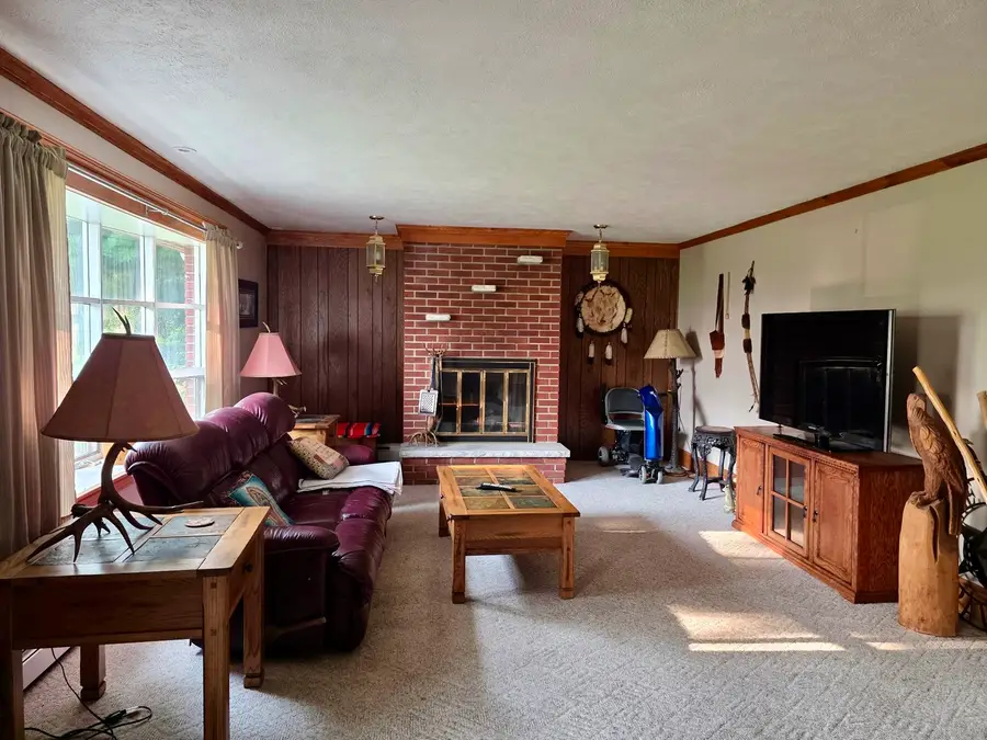 2646 N Farmingdale Road, Pleasant Plains, IL 62677 - #2