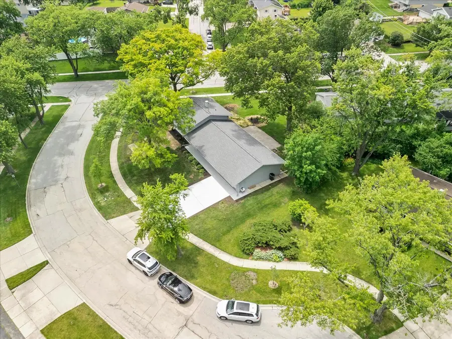 590 Durham Court, Hoffman Estates, IL 60169 - #2