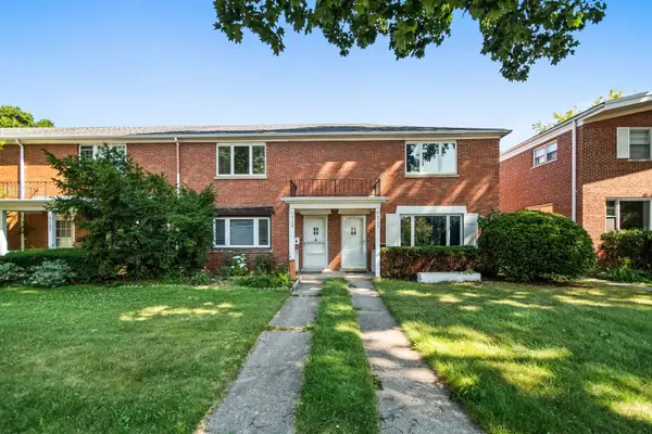 3135 Central Street, Evanston, IL 60201
