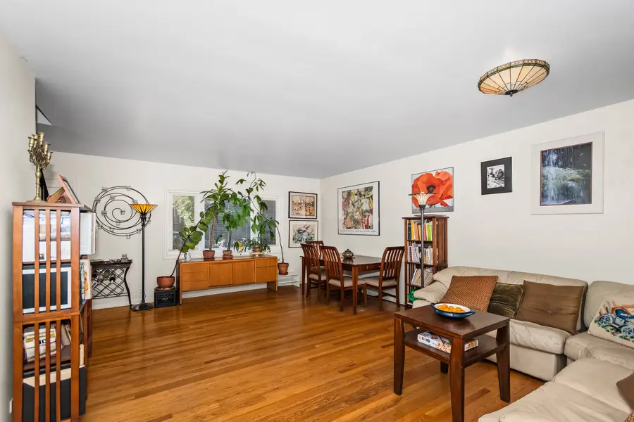 3135 Central Street, Evanston, IL 60201 - #2
