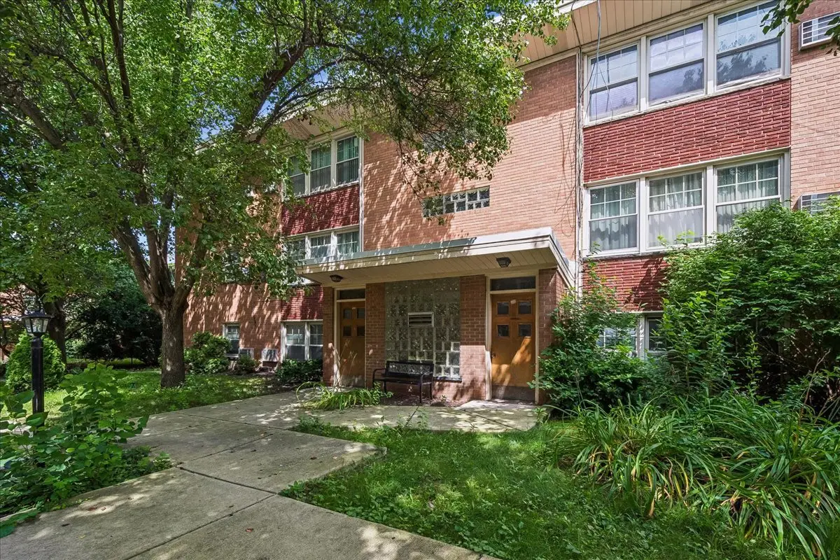 7536 N Ridge Boulevard #3E, Chicago, IL 60645 - #1
