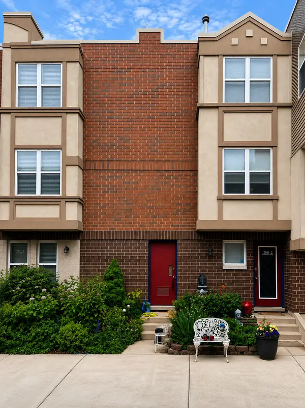 2011 W Chase Avenue #2, Chicago, IL 60645