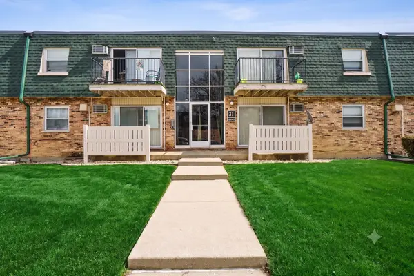 10041 S Walnut Terrace #31-307, Palos Hills, IL 60465