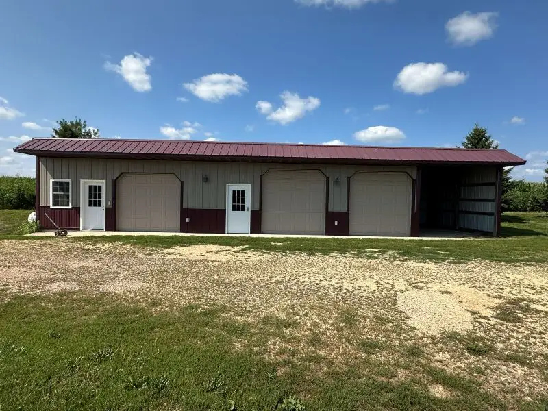 2090 250th Avenue, Welton, IA 52472 - #2