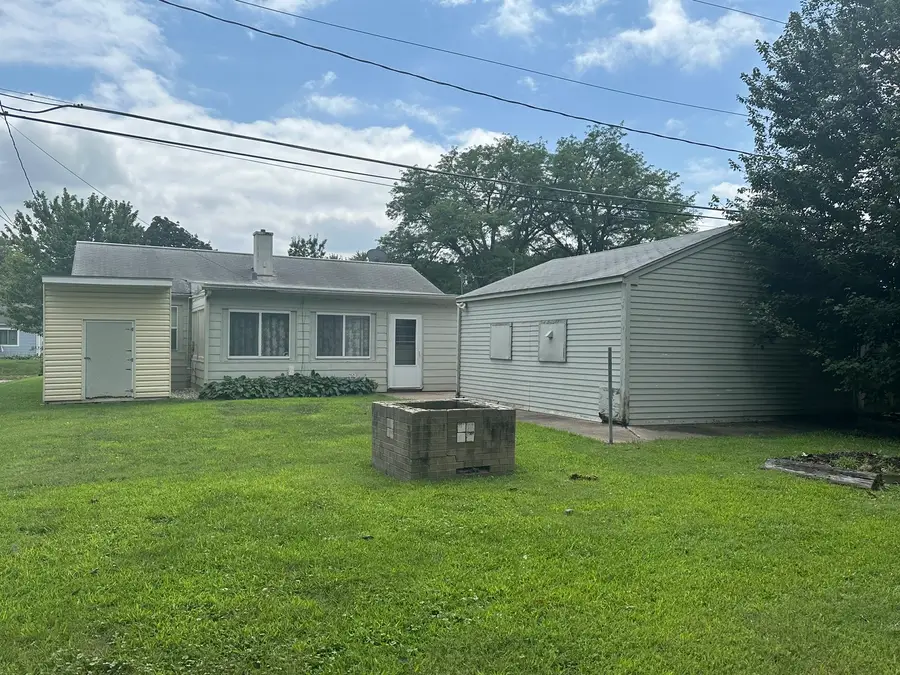 3721 13th Avenue, Moline, IL 61265 - #3