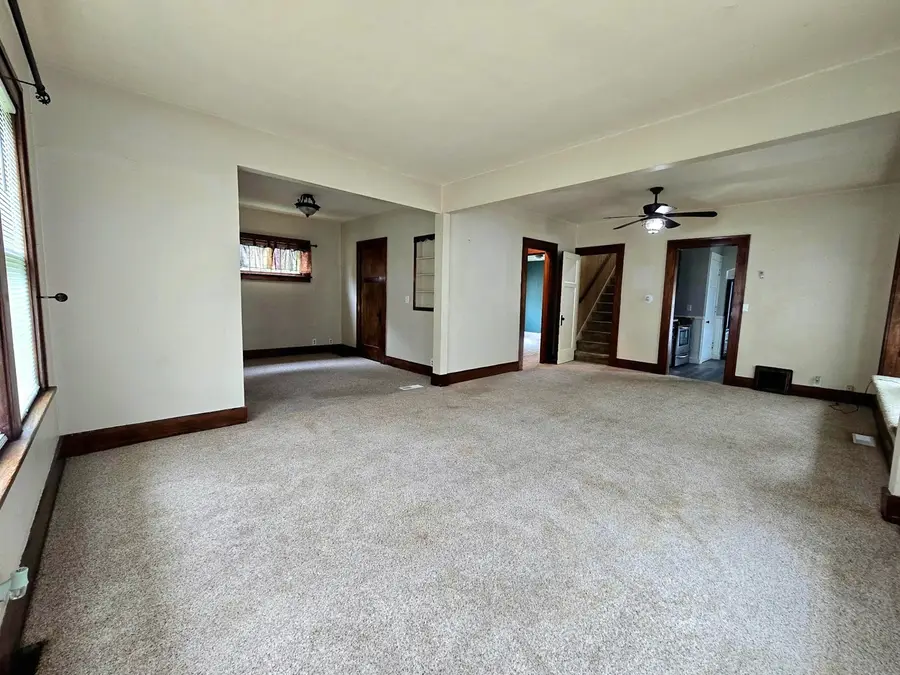 270 18th Place, Clinton, IA 52732 - #3