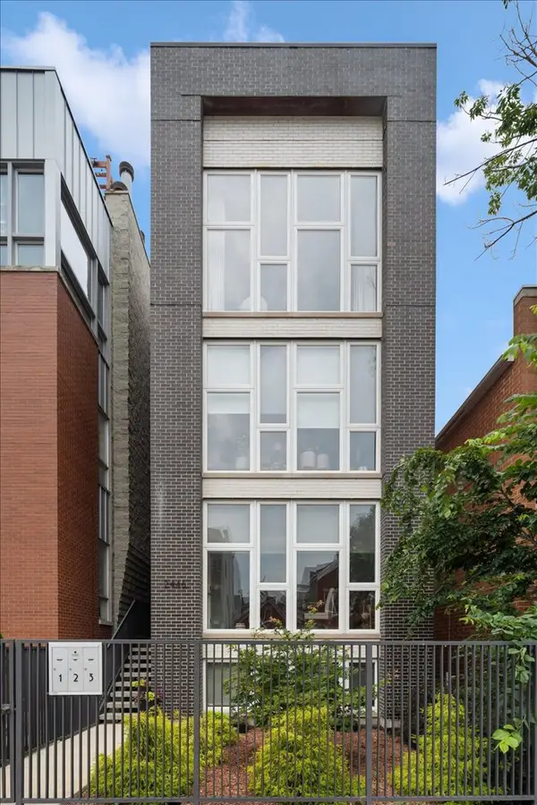 2446 W Augusta Boulevard #3, Chicago, IL 60622