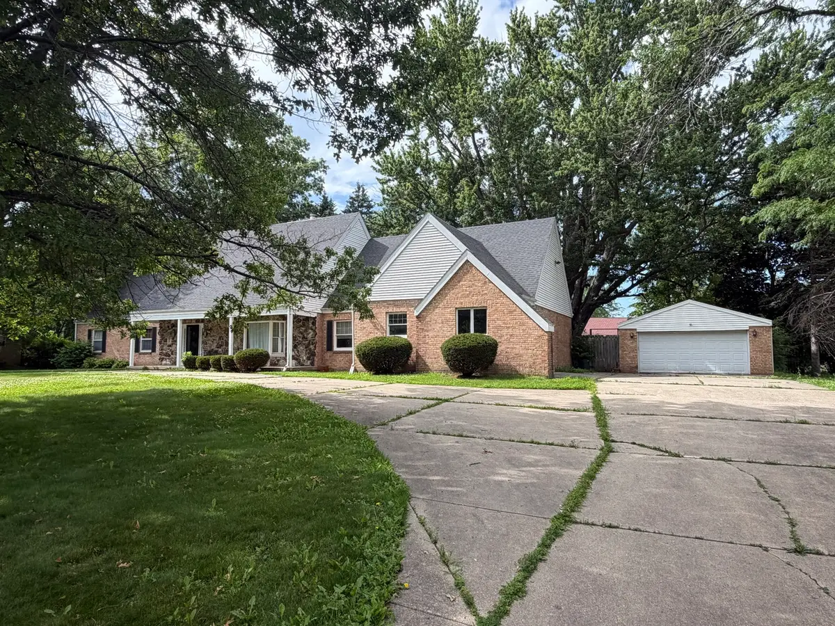 1822 W Pearl City Road, Freeport, IL 61032 - #1