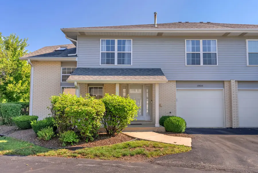 17025 E Circle Drive, Tinley Park, IL 60477 - #2