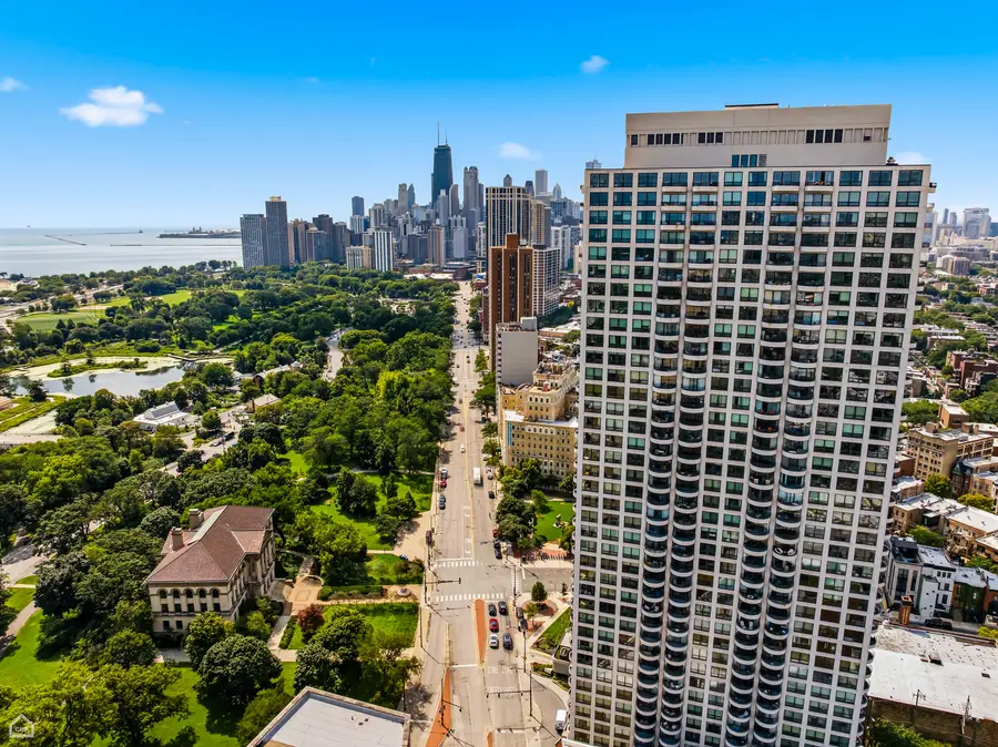 2020 N Lincoln Park W #28AB, Chicago, IL 60614 - #2