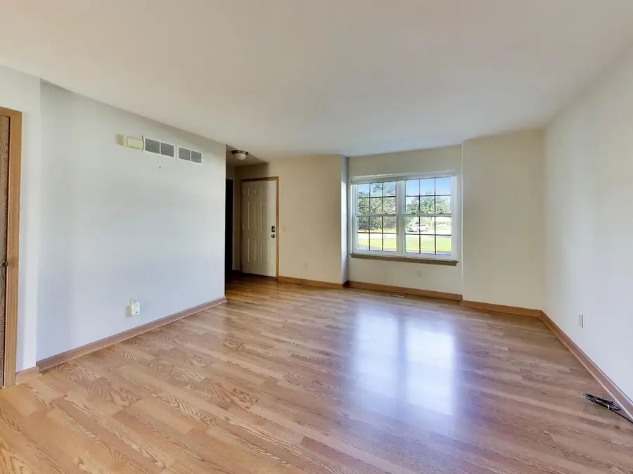 1653 Delaware Court, Geneva, IL 60134 - #3