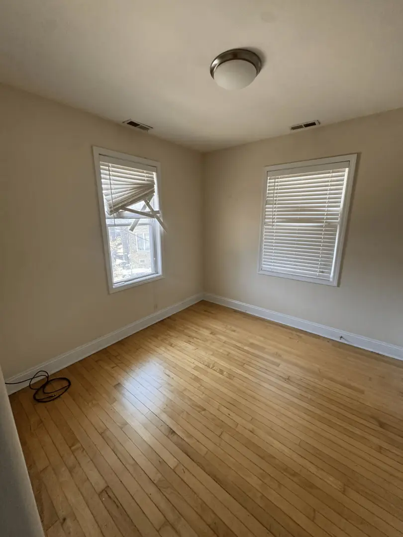 7555 N Rogers Avenue, Chicago, IL 60626 - #2