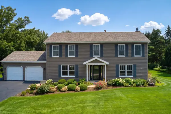 39W261 Hemlock Drive, St. Charles, IL 60175