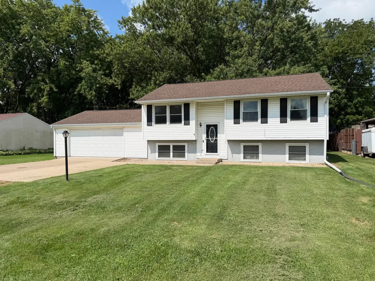 403 S Postlewaite Street, Alexis, IL 61412 - #1