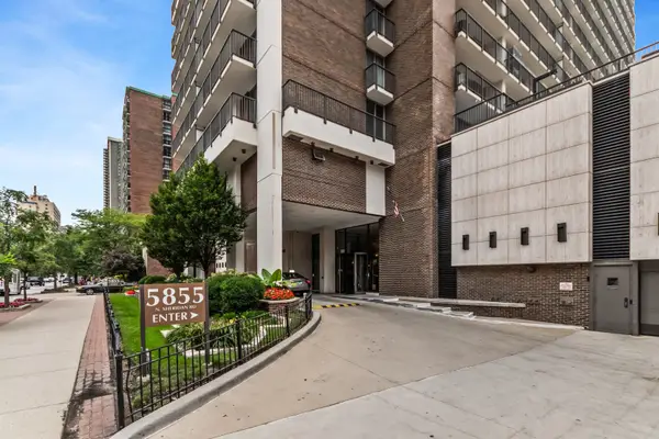 5855 N Sheridan Road #19F, Chicago, IL 60660