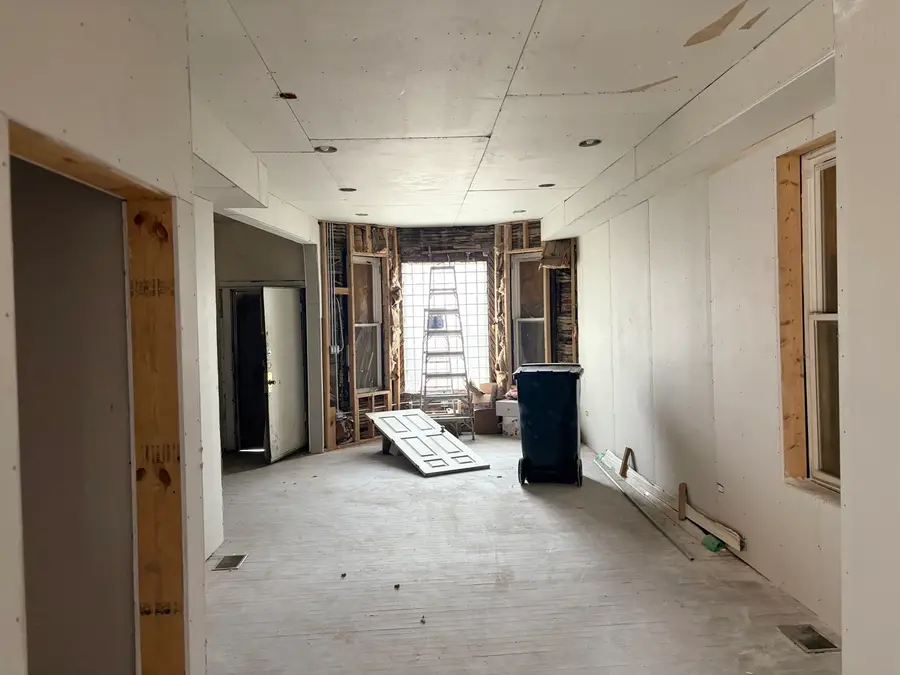 4050 W Fifth Avenue, Chicago, IL 60624 - #3