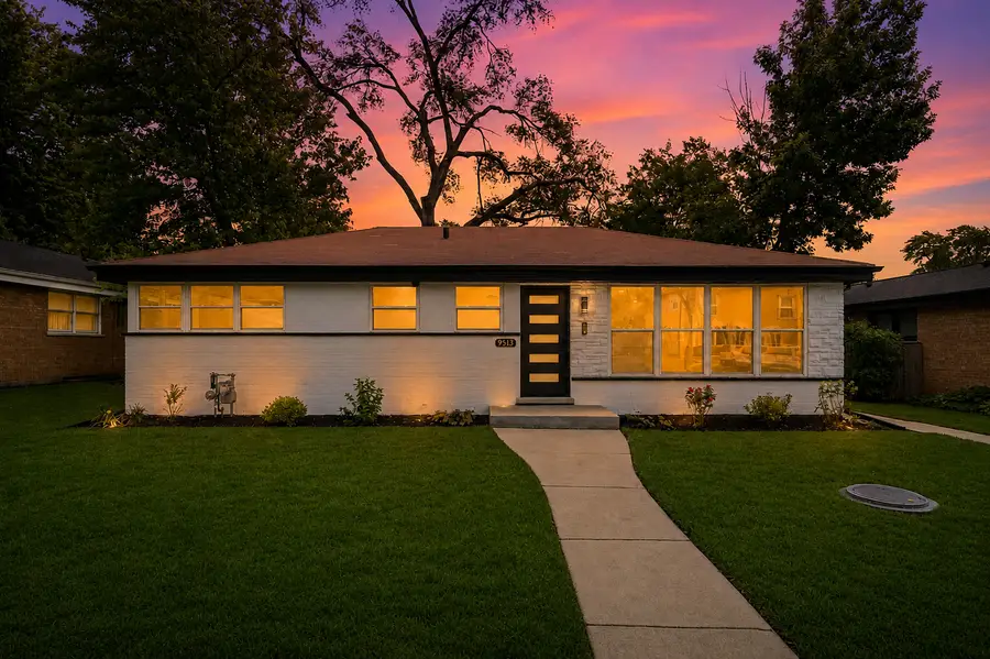 9513 Lowell Avenue, Skokie, IL 60076 - #3