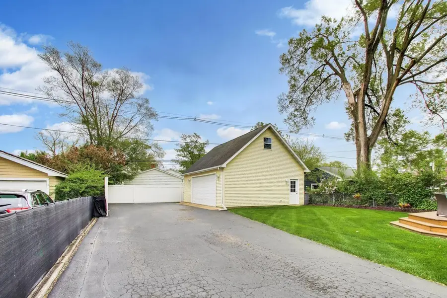 817 S Spring Road, Elmhurst, IL 60126 - #3