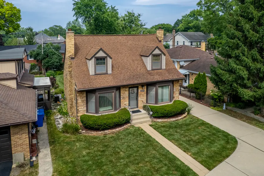 6631 N Caldwell Avenue, Chicago, IL 60646 - #3