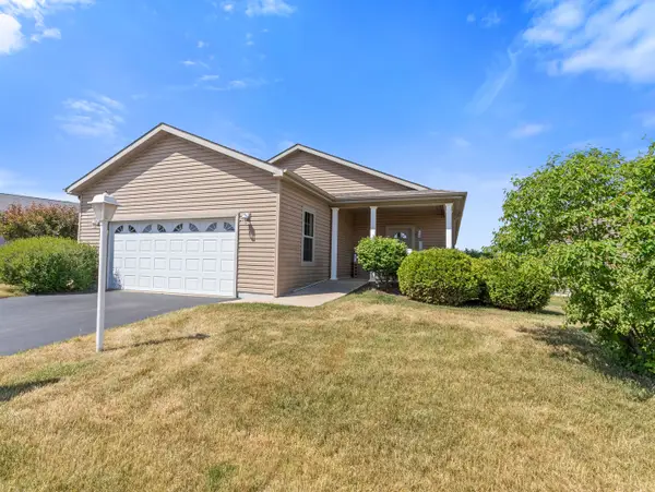 1532 Meadow View Lane, Grayslake, IL 60030
