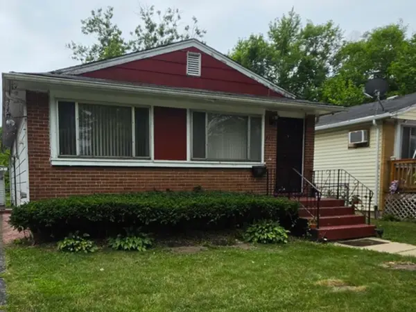 821 E 10th Place, Ford Heights, IL 60411
