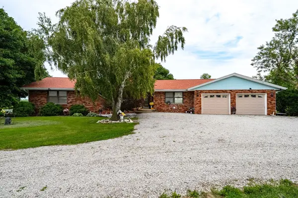 25823 E 2400 North Road, Odell, IL 60460