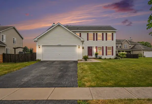 1305 Glenridge Court N, Minooka, IL 60447
