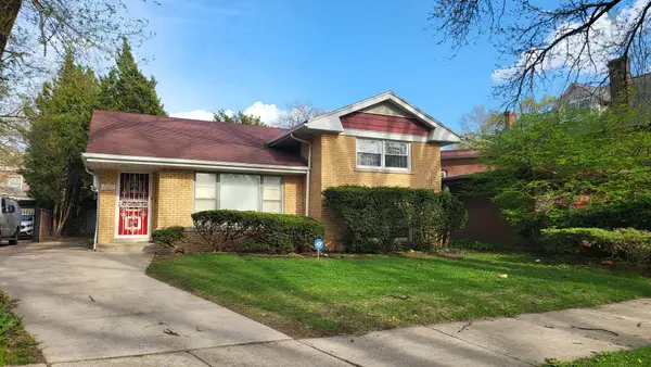 7023 S Bennett Avenue, Chicago, IL 60649