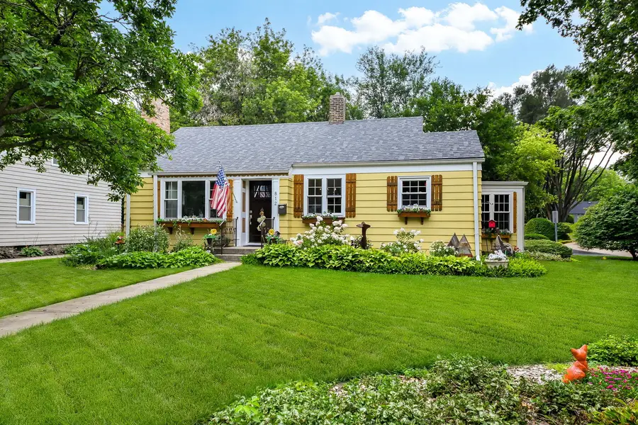 812 Richards Street, Geneva, IL 60134 - #3