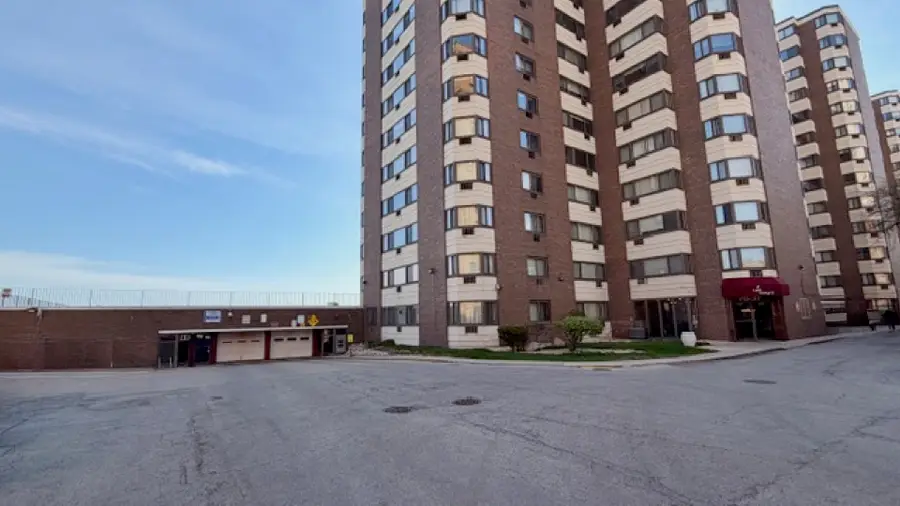 7337 S South Shore Drive #412, Chicago, IL 60649 - #2