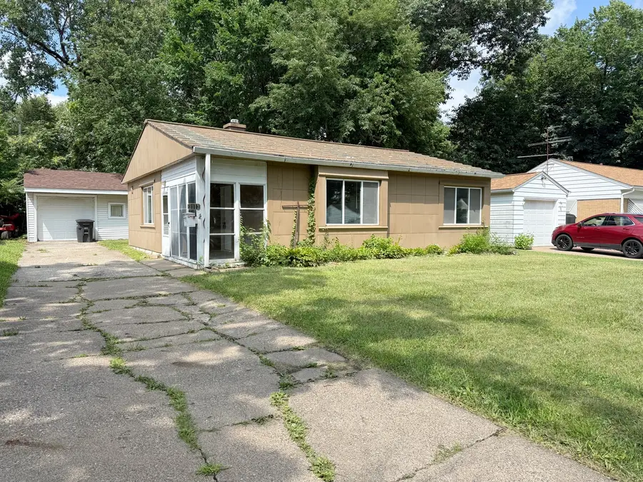 2113 22 1/2 Avenue, Rock Island, IL 61201 - #2