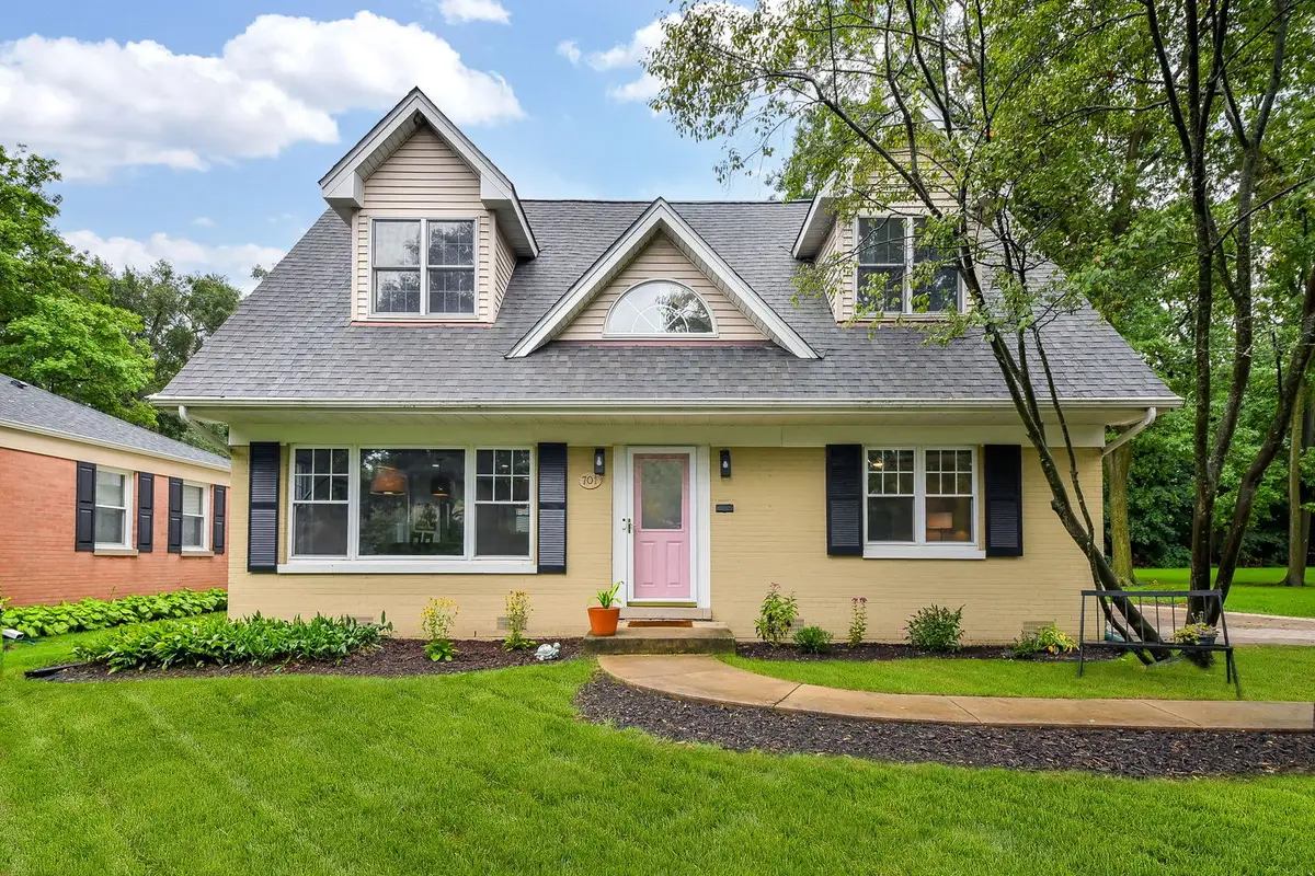 701 Willis Street, Glen Ellyn, IL 60137 - #1