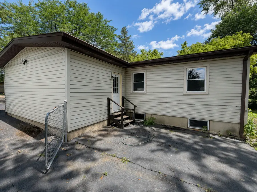 2039 Cherry Avenue, Hanover Park, IL 60133 - #3