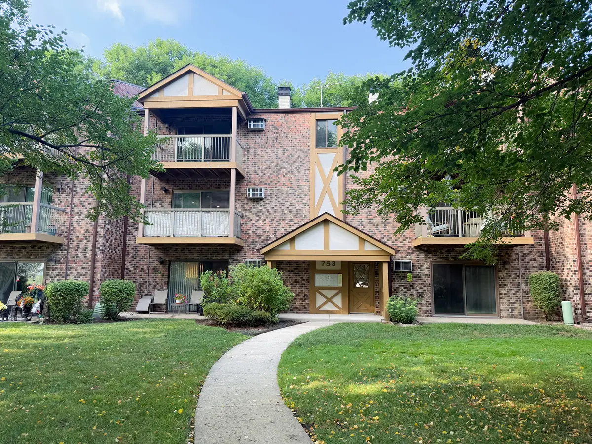 753 S Dwyer Avenue #E, Arlington Heights, IL 60005 - #1