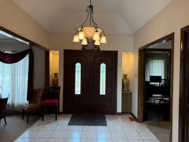 8283 Lake Ridge Drive, Burr Ridge, IL 60527 - #3