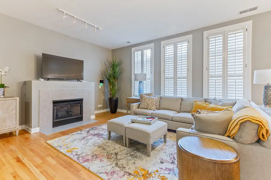 1942 S Prairie Street #2, Chicago, IL 60616 - #3