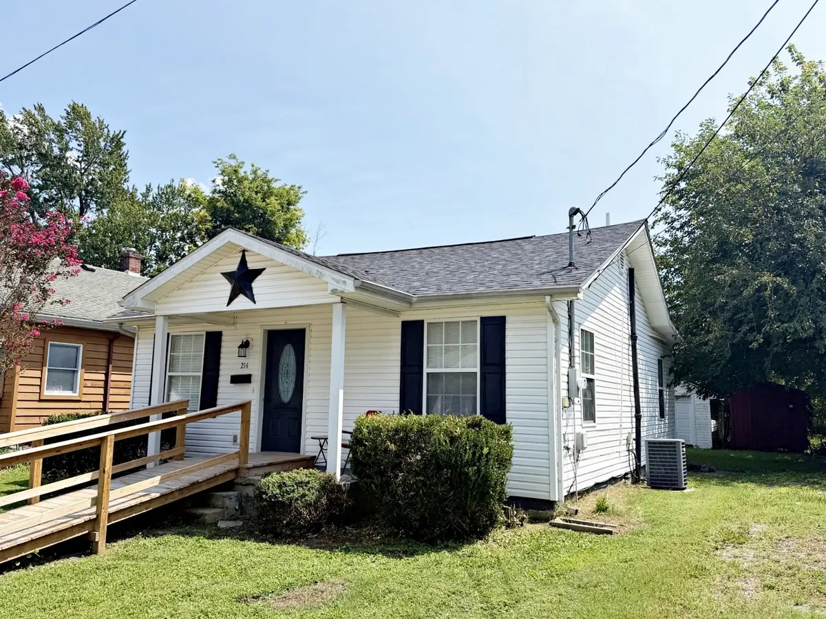 214 W 19th Street, Metropolis, IL 62960 - #1