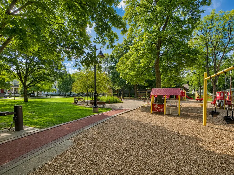 1013 Simpson Street, Evanston, IL 60201 - #2