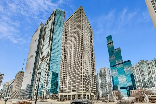 360 E Randolph Street #2502, Chicago, IL 60601