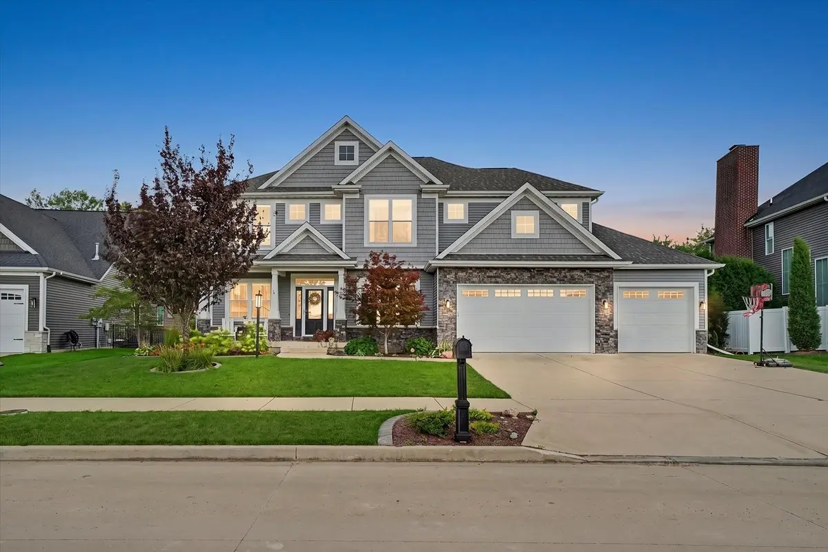 413 Lake Falls Boulevard, Savoy, IL 61874 - #1