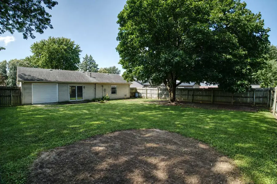 2210 Lafayette Terrace, Clinton, IA 52732 - #2