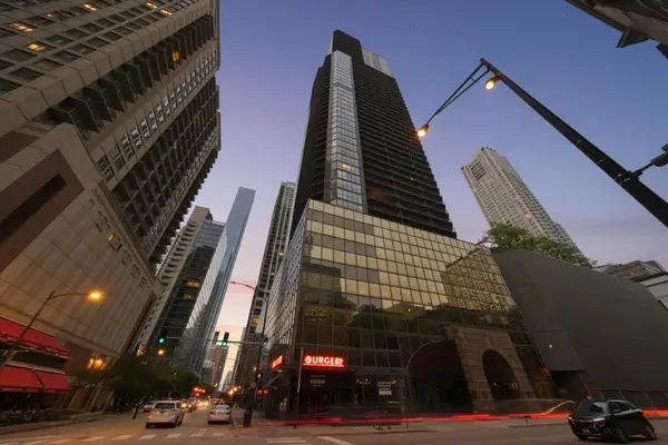 10 E Ontario Street #2111, Chicago, IL 60611