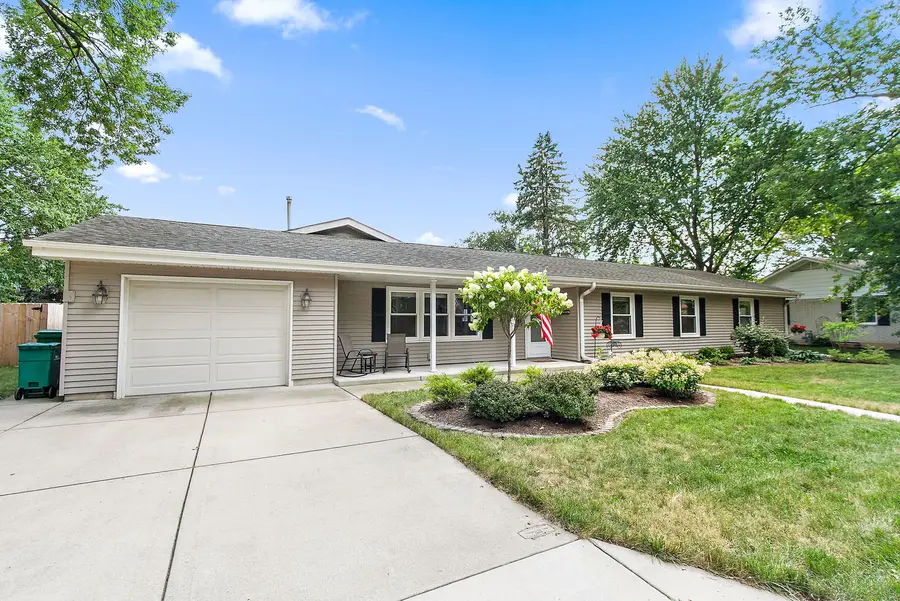 826 Birchwood Drive, Sycamore, IL 60178 - #3