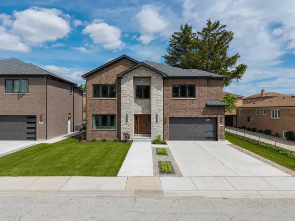8348 W Farragut Avenue, Norridge, IL 60706