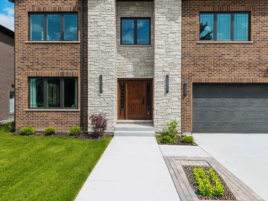 8348 W Farragut Avenue, Norridge, IL 60706 - #2