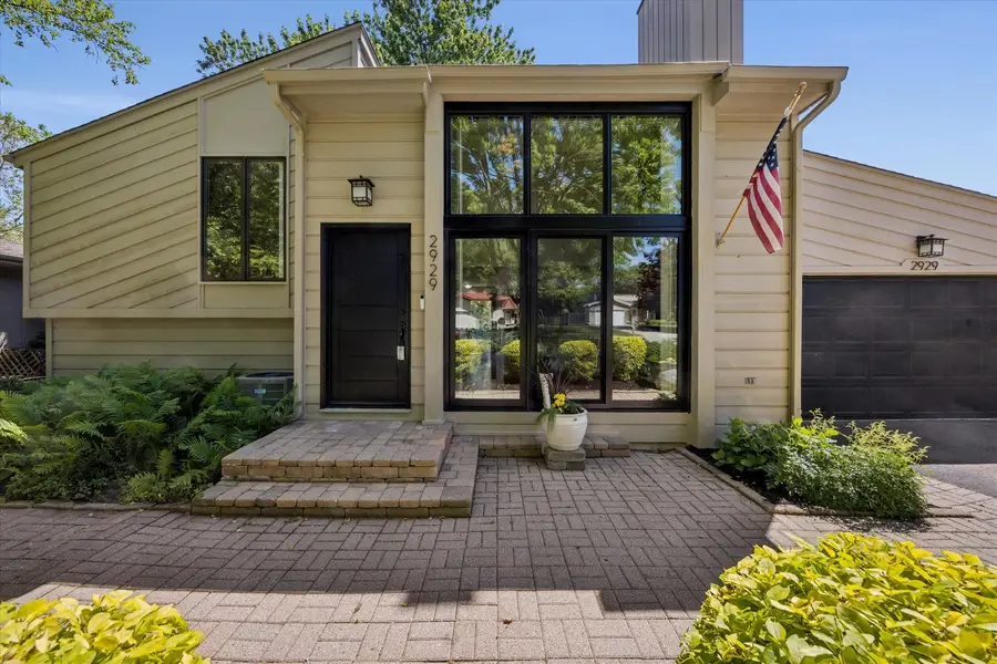 2929 Northcreek Drive, Woodridge, IL 60517 - #2
