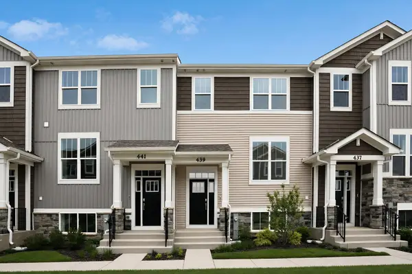 439 Red Oak Circle, Volo, IL 60020